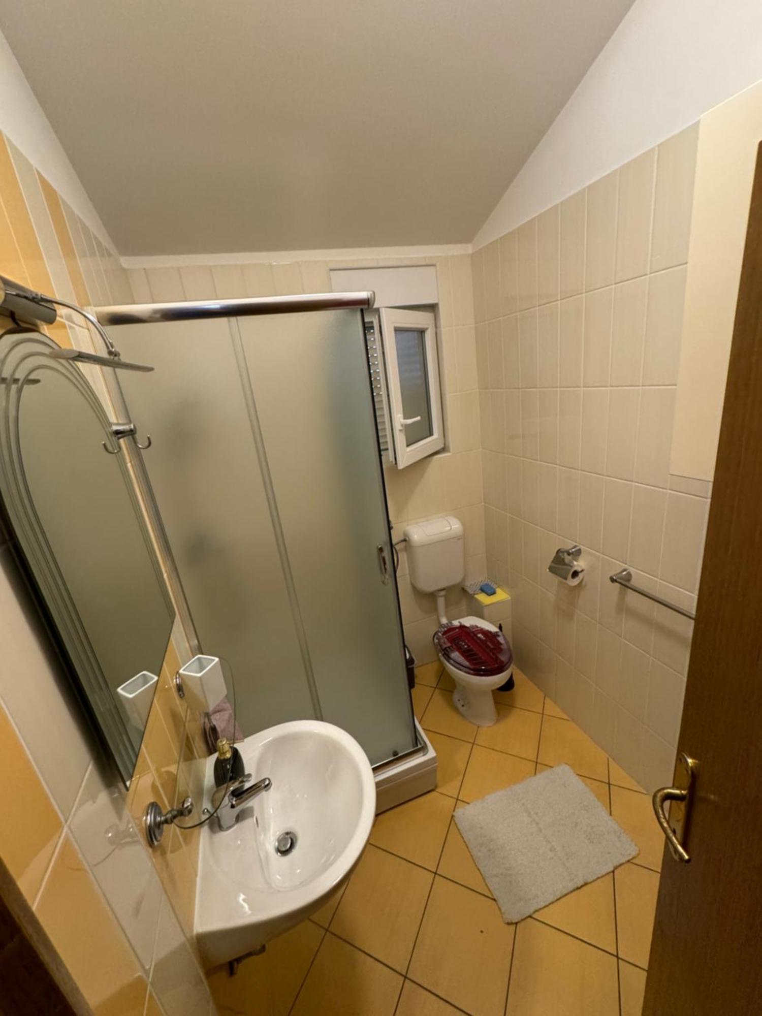 Apartment Nina Starigrad Paklenica Buitenkant foto