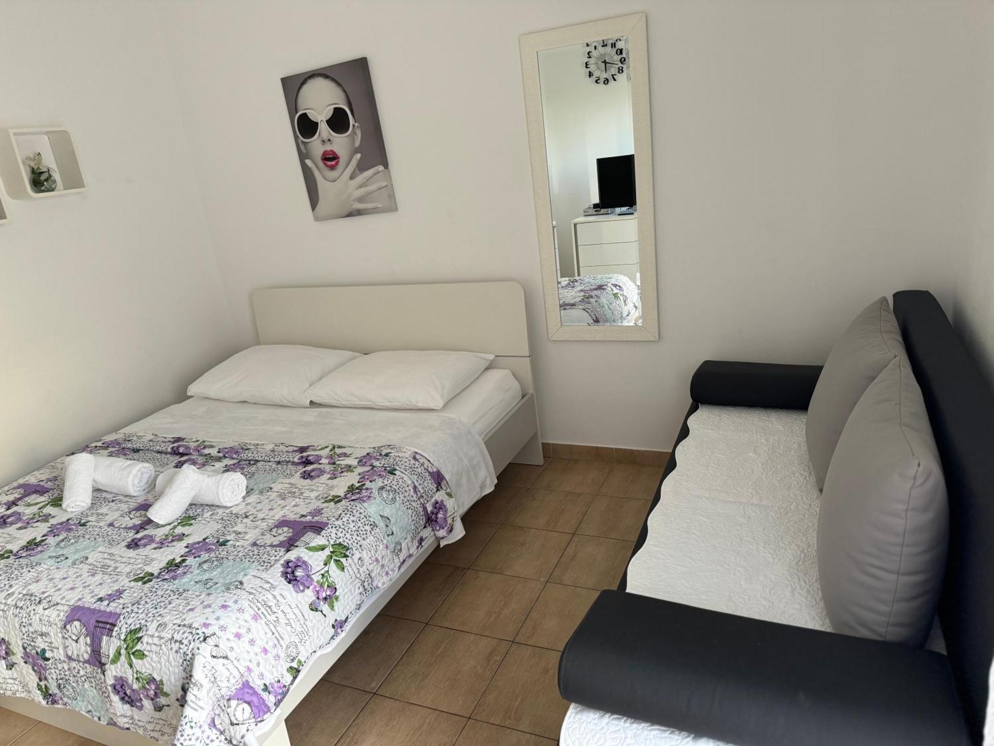 Apartment Nina Starigrad Paklenica Buitenkant foto